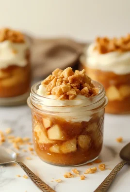 Mini Mason Jar Apple Pies