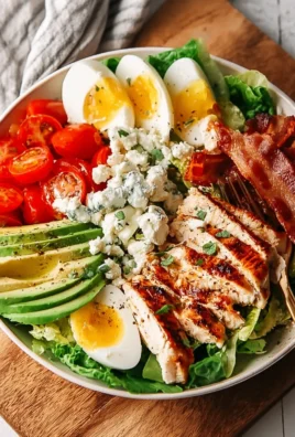 Cobb Salad with Chicken and Bacon