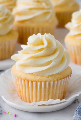 Classic Vanilla Cupcakes