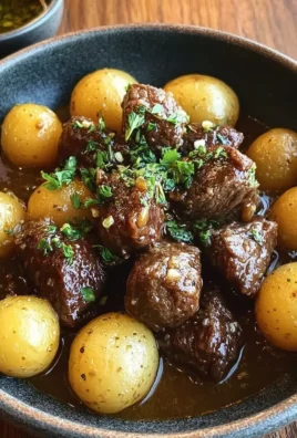 Garlic Butter Beef Bites with Potatoes