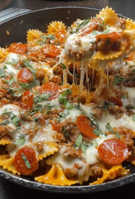 Pizza Lasagna Skillet Bake