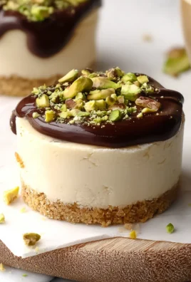 Pistachio and Coffee Mini Cheesecakes