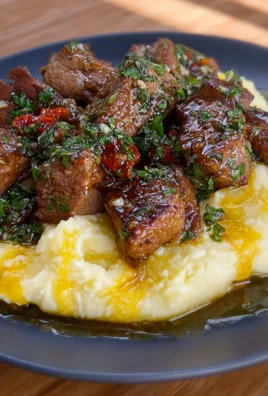 Butter Garlic Steak Bites and Mashed Potatoes