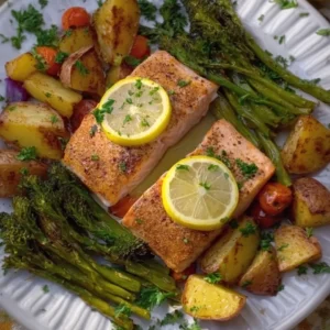 Healthy Sheet Pan Salmon