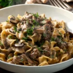 One Pan Ground Beef Stroganoff