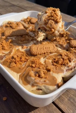 Biscoff Cinnamon Rolls
