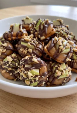 Caramel Apple Pretzel Bites